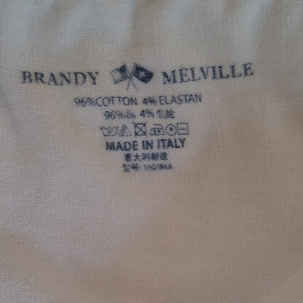 Brandy Melville Faye White Crop Top - Picture 2 of 5